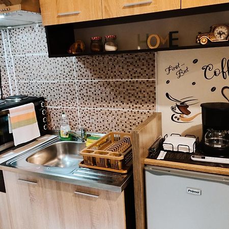 Mini House Волос Екстер'єр фото